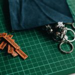 Bisnis custom keychain