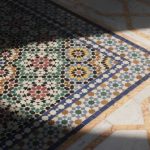 lantai rumah bermotif